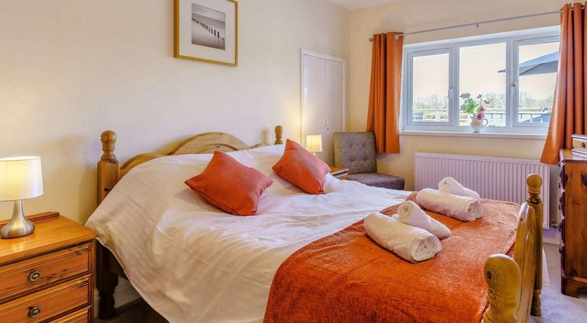 Photo of 3 Bed in Cellan