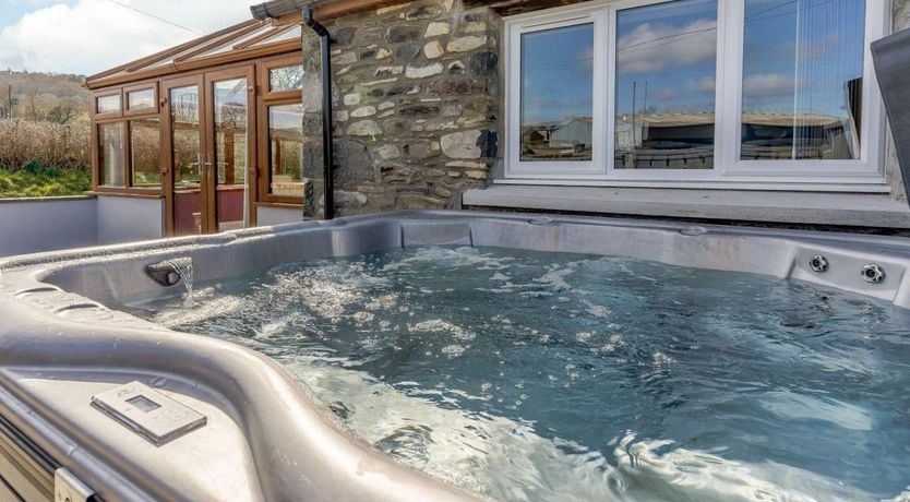 Photo of in Lampeter  (86506)
