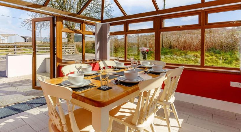 Photo of 3 Bed in Cellan