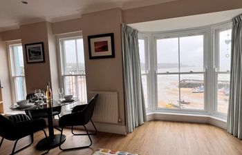 2 Bed in Tenby Apartment