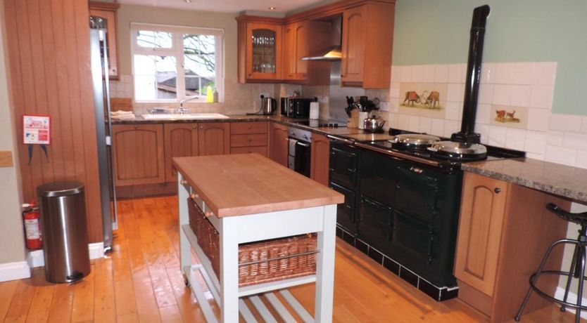 Photo of 7 Bed in Parracombe