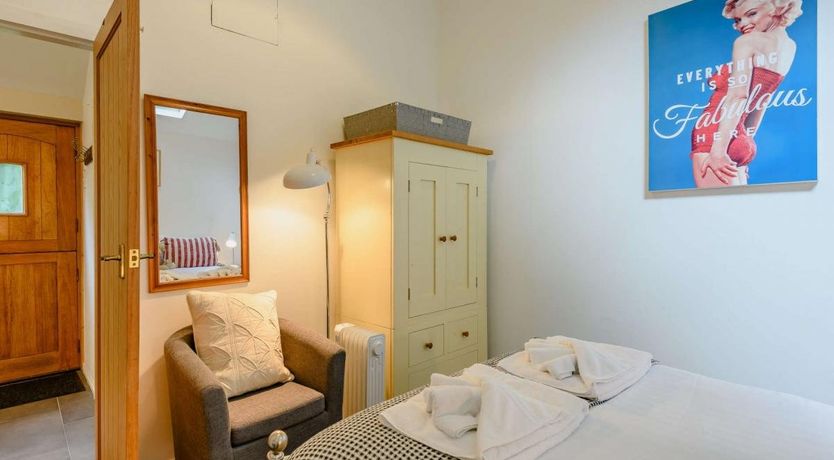 Photo of 1 Bed in Blackwater