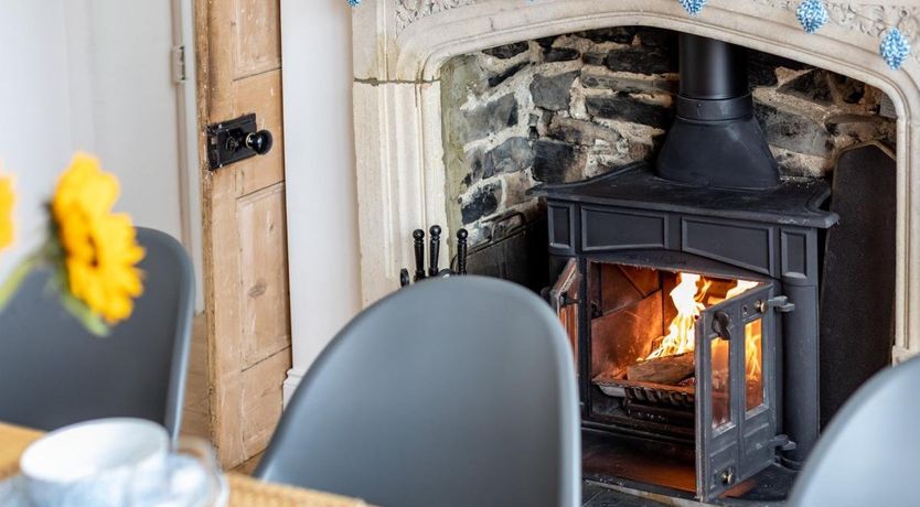 Photo of 5 Bed in Westward Ho