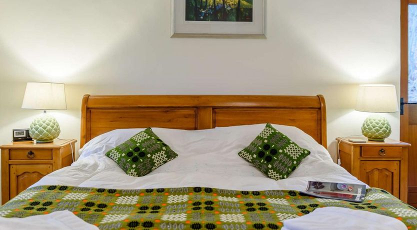 Photo of 5 Bed in Llangattock