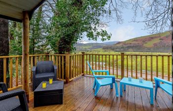 Log Cabin in Mid Wales Holiday Cottage