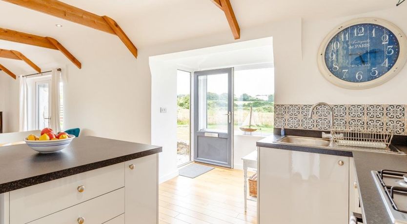 Photo of 1 Bed in Newlyn