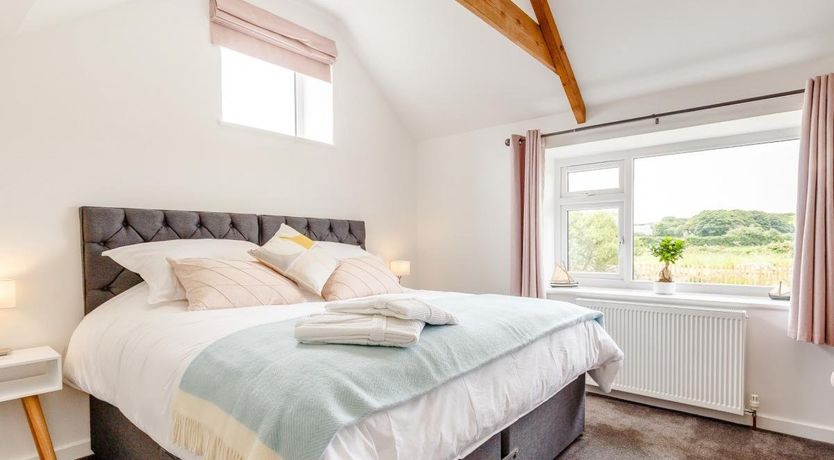 Photo of 1 Bed in Newlyn