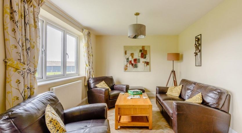 Photo of 4 Bed in Llannefydd