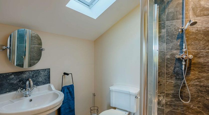 Photo of 2 Bed in Cowling