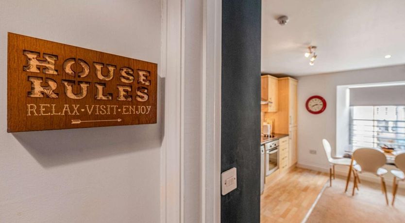 Photo of 1 Bed in Tenby