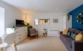 Photo of 1 Bed in Tenby