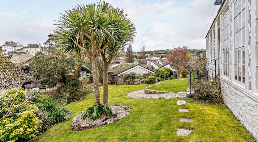 Photo of 4 Bed in Brixham