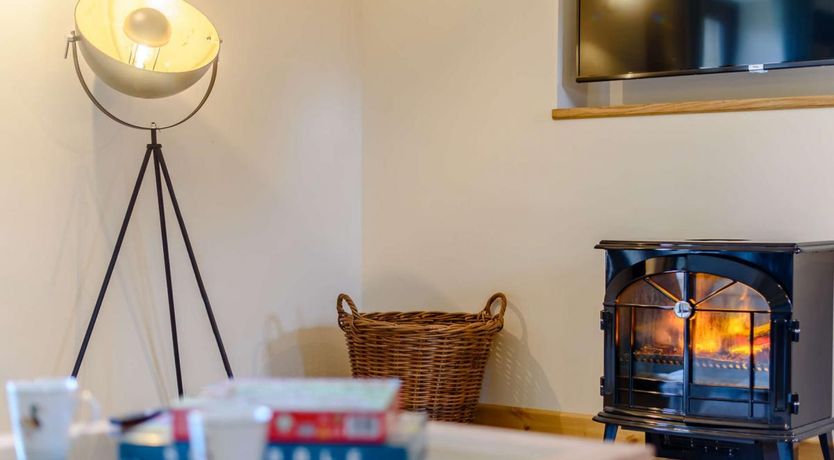 Photo of 4 Bed in Llaithddu