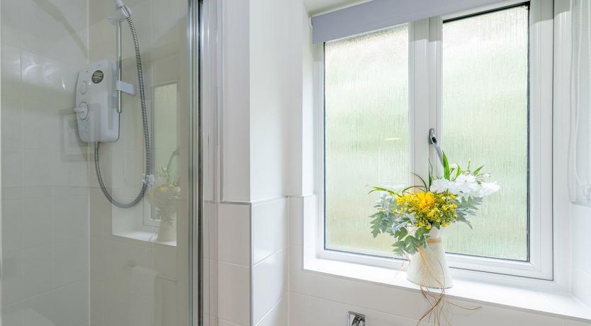 Photo of 2 Bed in Westward Ho