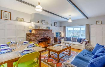 3 Bed in Chathill Holiday Cottage