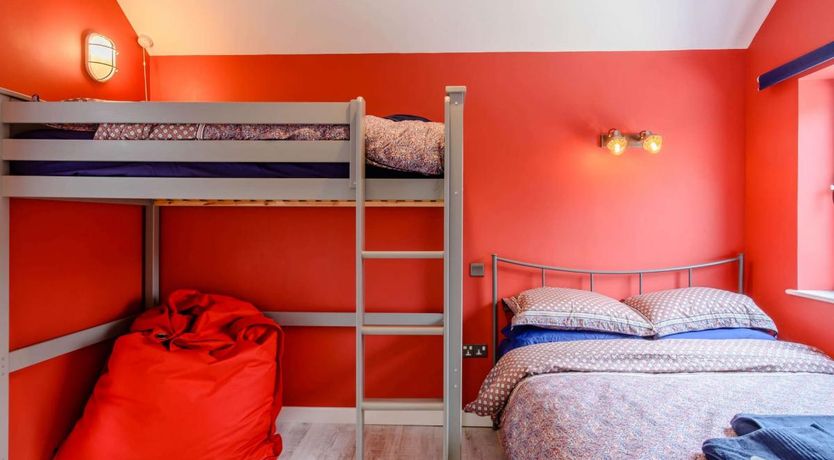 Photo of 4 Bed in Maresfield