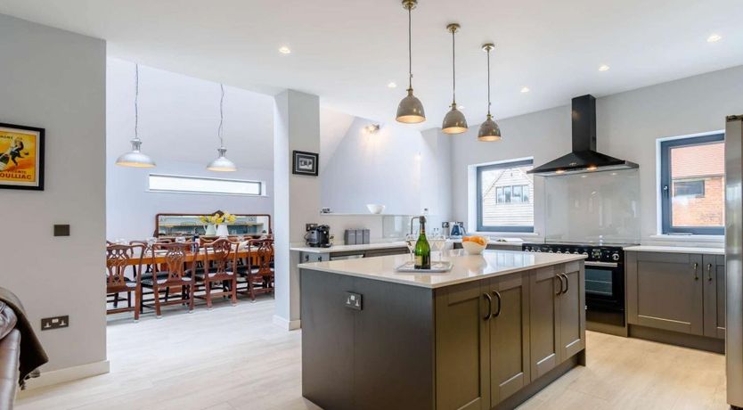 Photo of 4 Bed in Maresfield