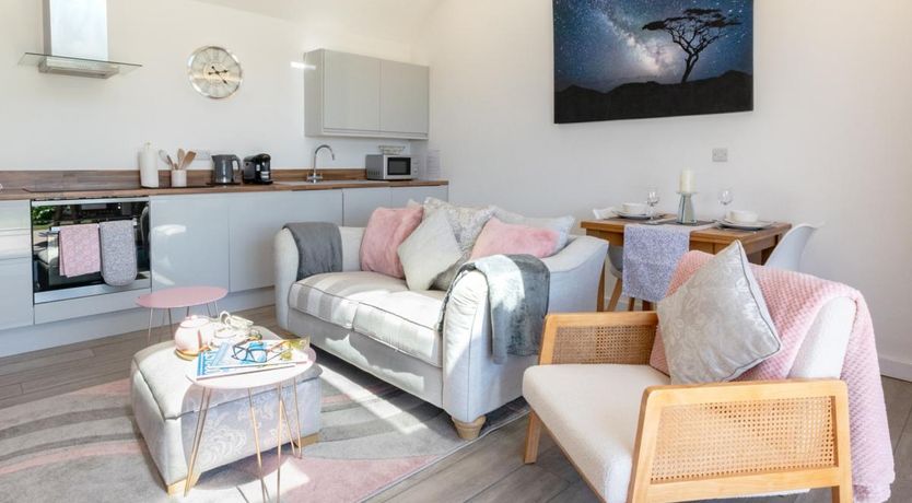 Photo of 1 Bed in St Just