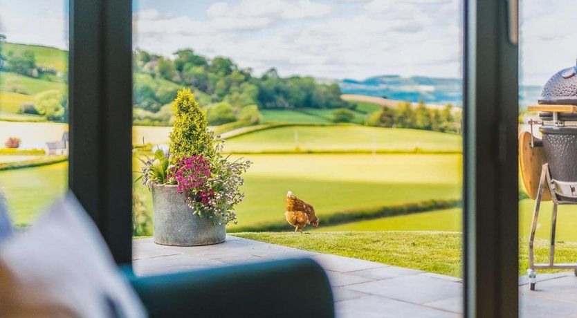 Photo of 2 Bed in Llandyssil