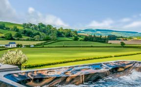 Photo of 2 Bed in Montgomery