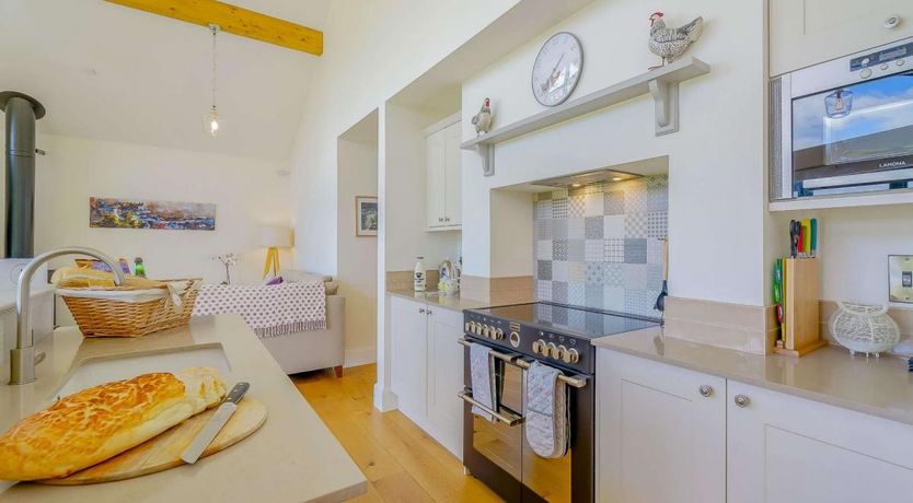 Photo of 2 Bed in Llandyssil