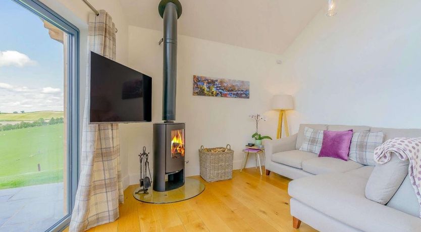 Photo of 2 Bed in Llandyssil