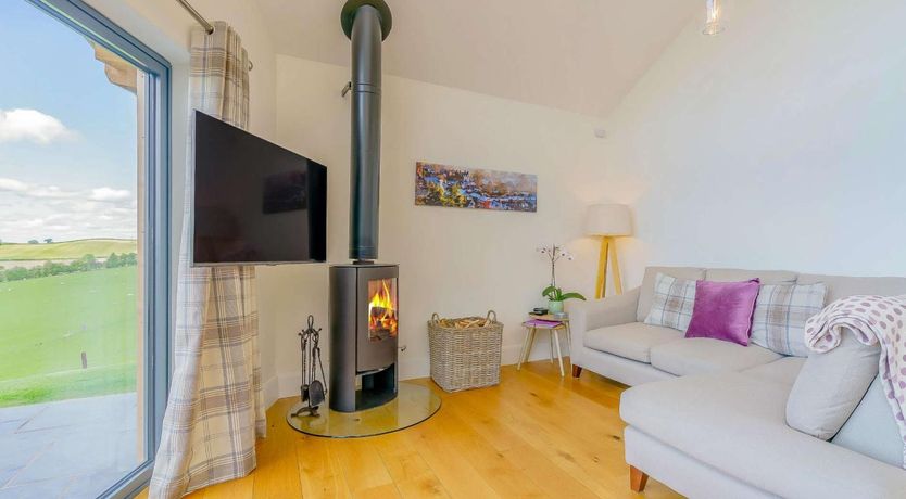 Photo of 2 Bed in Montgomery