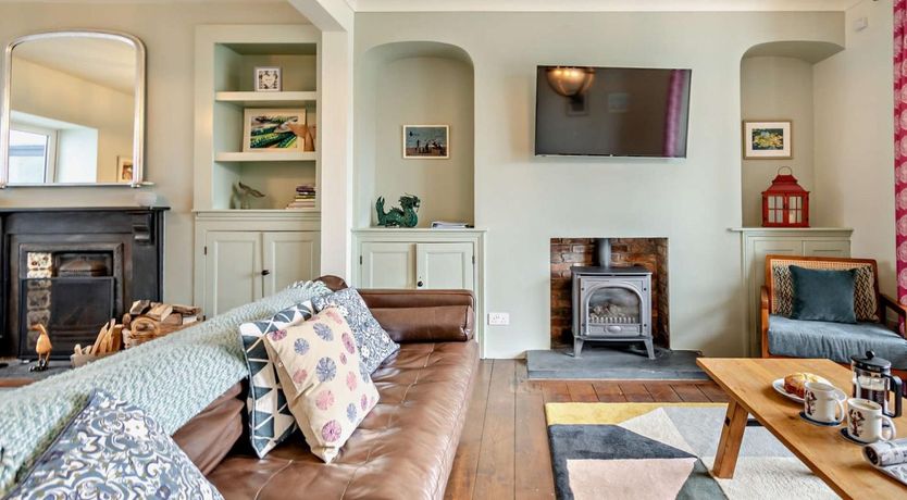 Photo of 4 Bed in Tenby