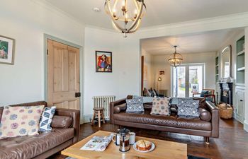 4 Bed in Tenby Holiday Home