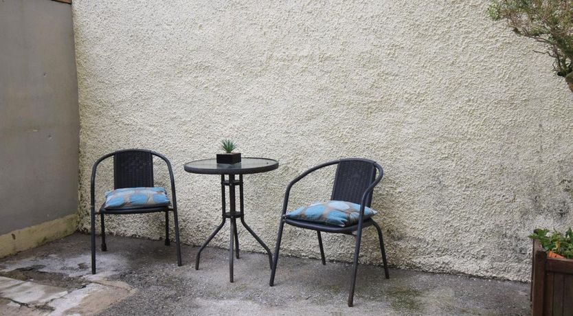 Photo of 1 Bed in Tenby