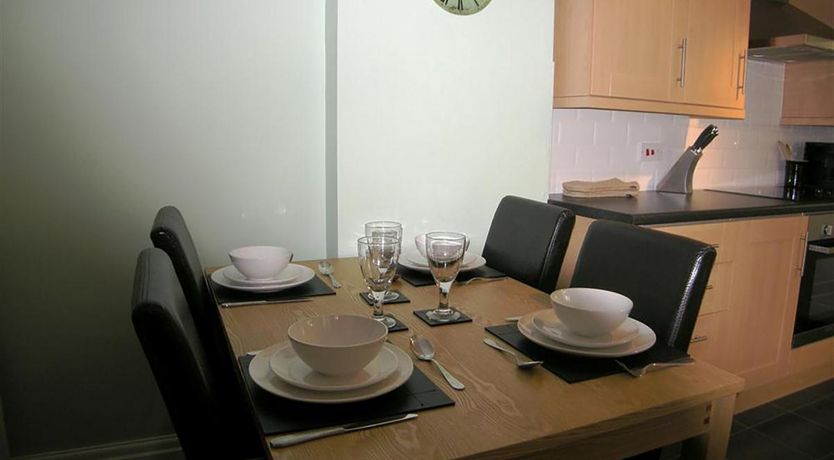 Photo of 1 Bed in Tenby