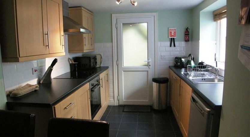 Photo of 1 Bed in Tenby