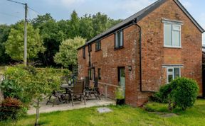 Photo of 3 Bed in Pinksmoor