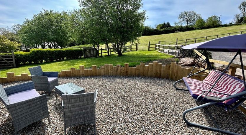 Photo of 3 Bed in Lamphey