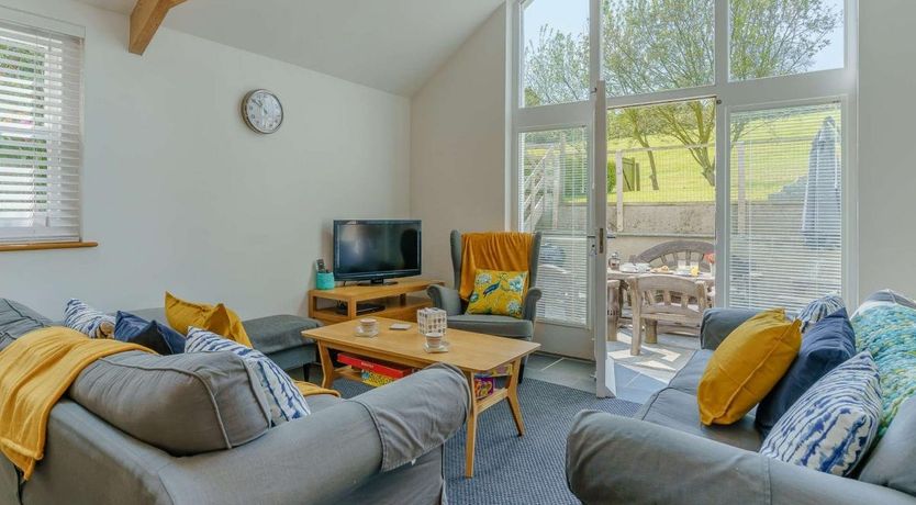 Photo of 3 Bed in Lamphey