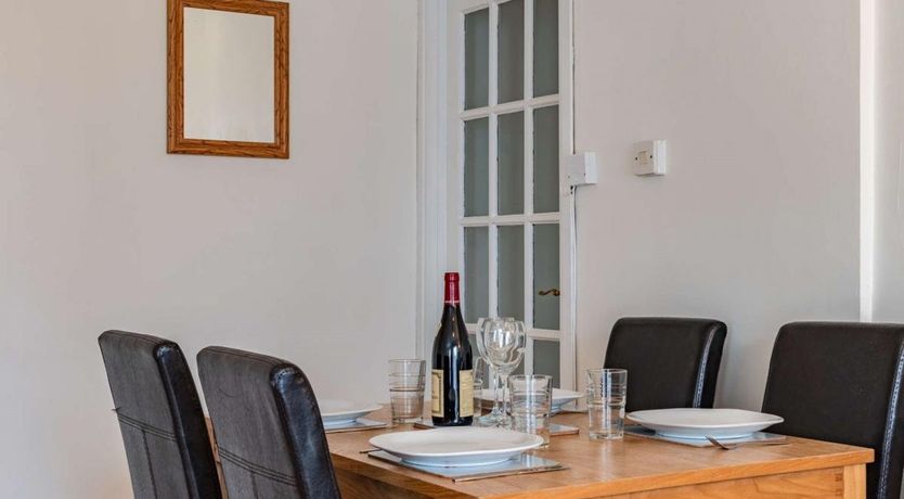 Photo of 2 Bed in Tenby