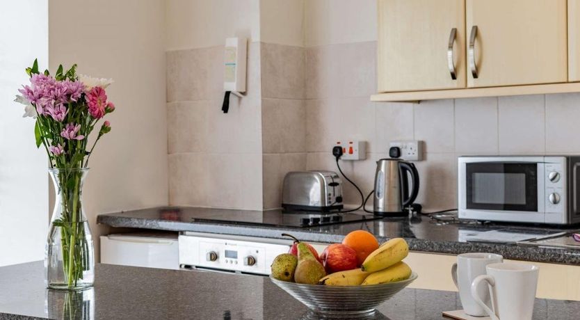 Photo of 2 Bed in Tenby