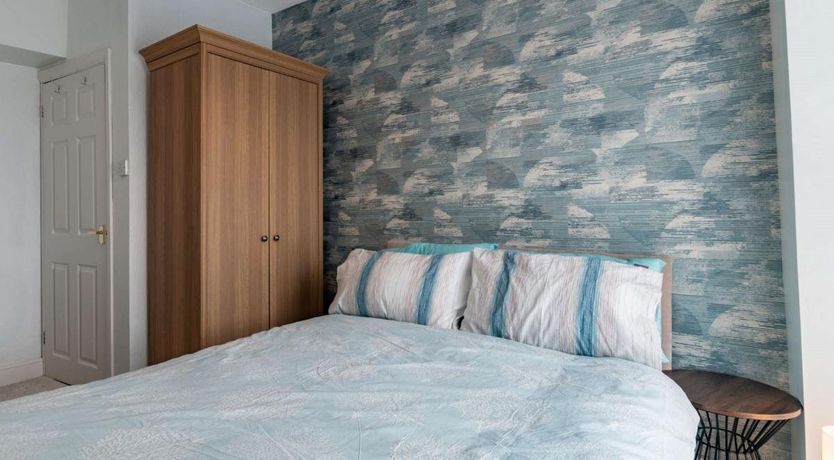 Photo of 2 Bed in Tenby