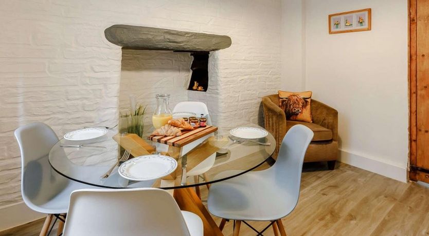 Photo of 2 Bed in Little Petherick