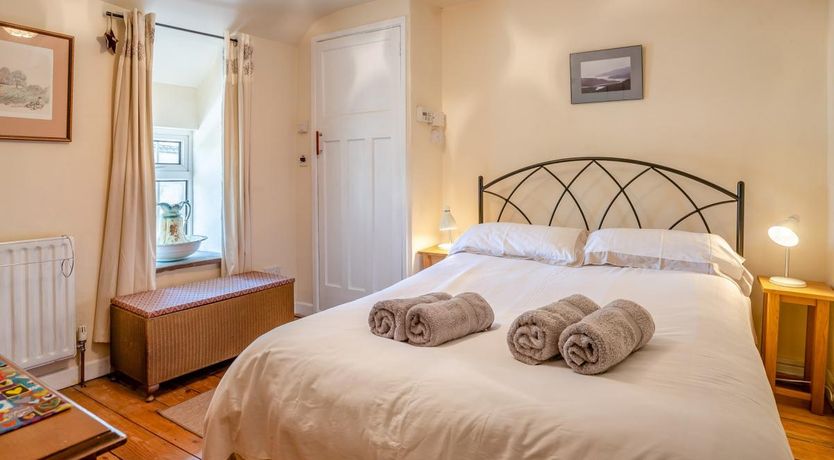 Photo of 2 Bed in Llanfihangel-nant-Bran