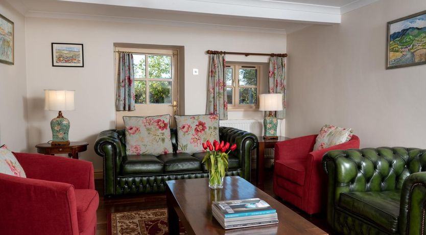 Photo of 3 Bed in Swansea