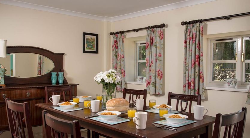 Photo of 3 Bed in Swansea