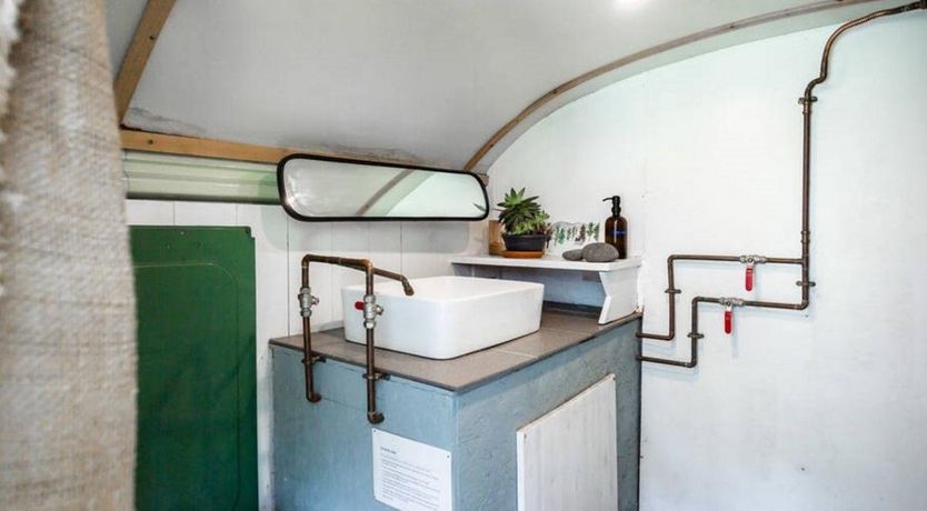 Photo of 1 Bed in Musbury