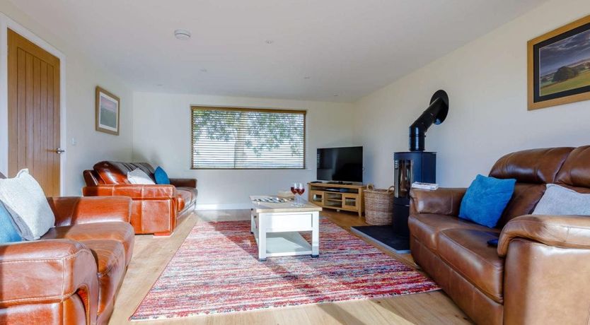 Photo of 4 Bed in North Curry