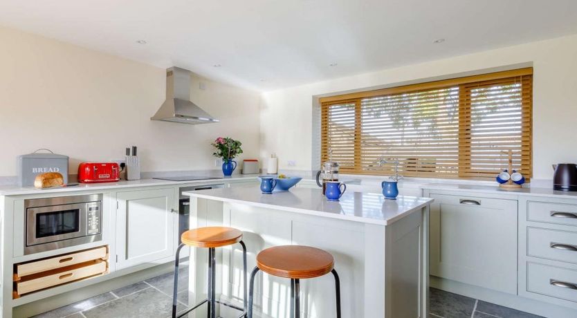 Photo of 4 Bed in North Curry