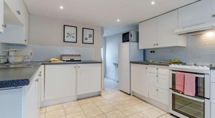 Photo of 4 Bed in Llanfrynach