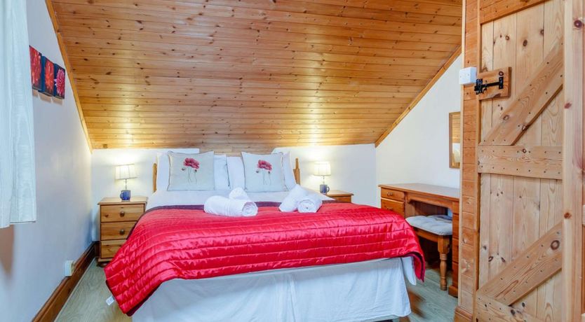 Photo of 4 Bed in Llanfrynach