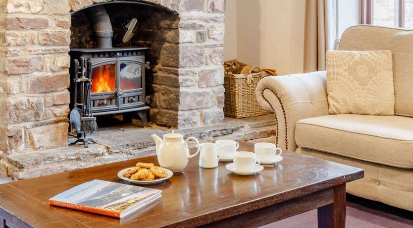 Photo of 4 Bed in Llanfrynach