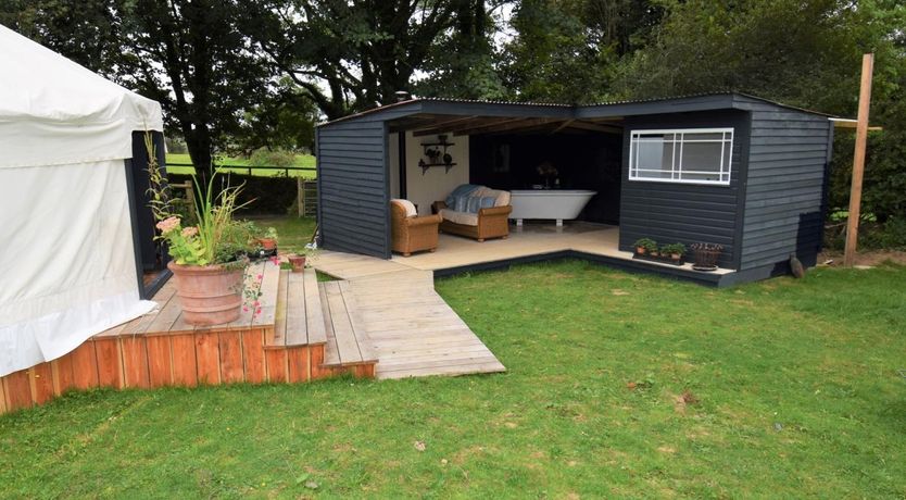 Photo of 1 Bed in Llandysul
