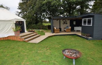 Log Cabin in West Wales Holiday Cottage